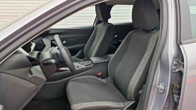 Peugeot 308 image 9