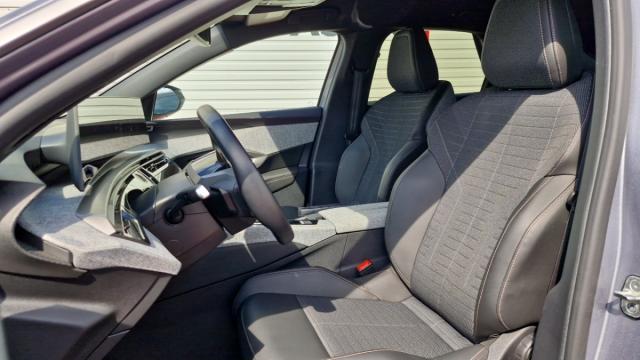 Peugeot 3008 image 3