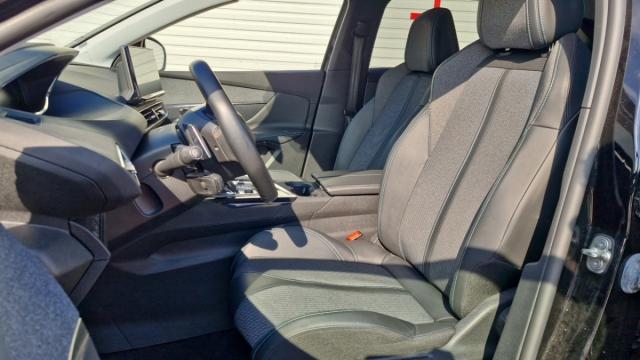 Peugeot 3008 image 8