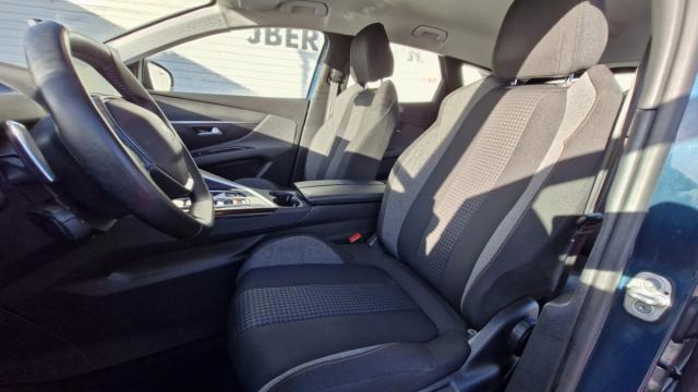 Peugeot 3008 image 2