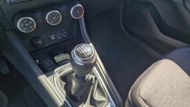 Renault Captur image 1