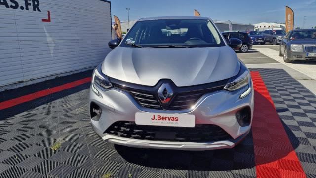 Renault Captur image 2