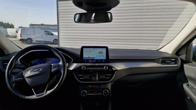 Ford Kuga image 3