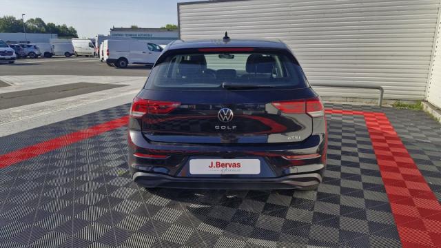 Volkswagen Golf image 9