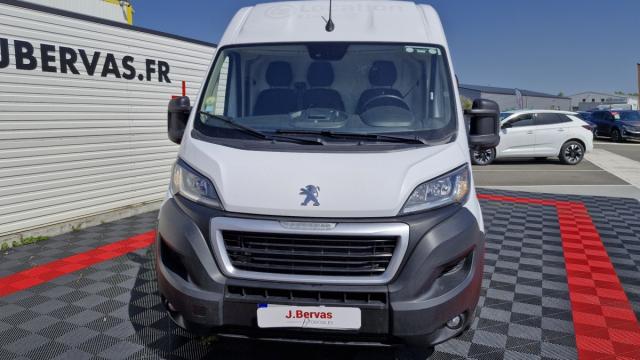Peugeot Boxer image 2