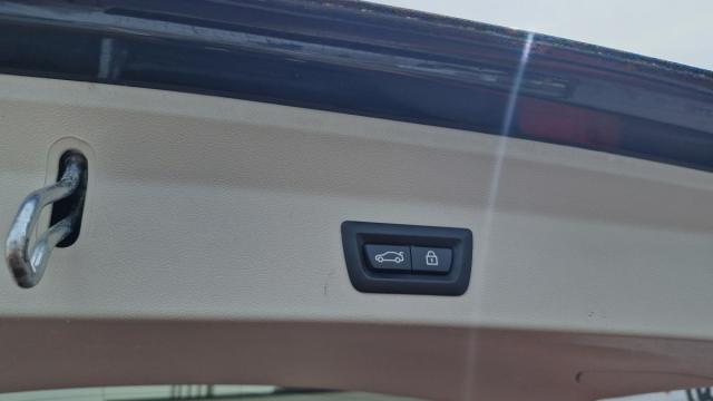 Bmw X3 image 2