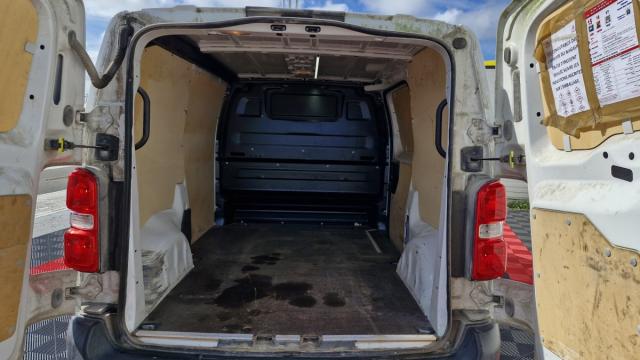Citroen Jumpy image 8