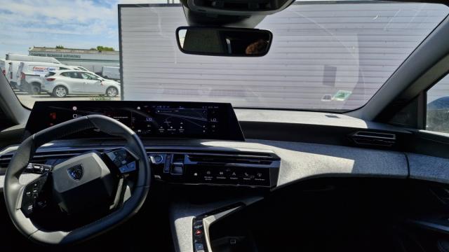 Peugeot 5008 image 8