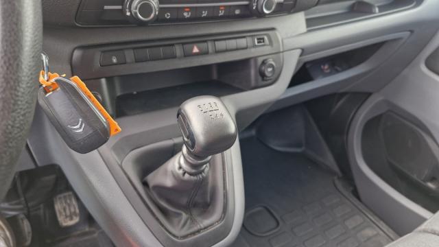 Citroen Jumpy image 9