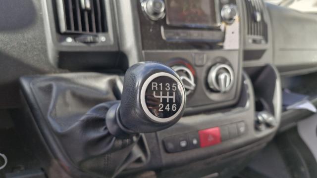Peugeot Boxer image 3