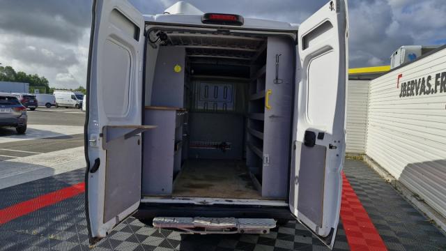 Peugeot Boxer image 1