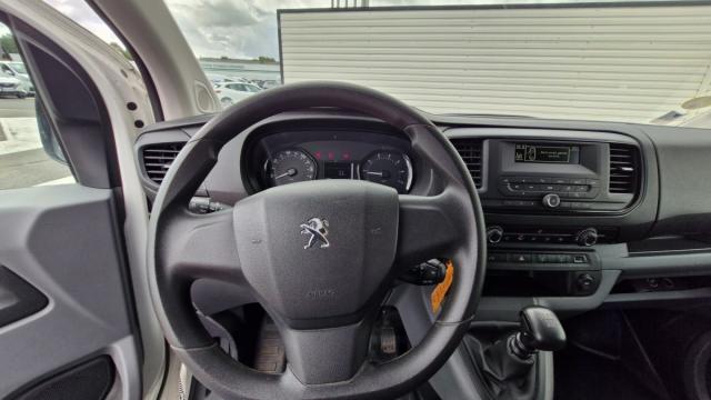 Peugeot Expert image 2