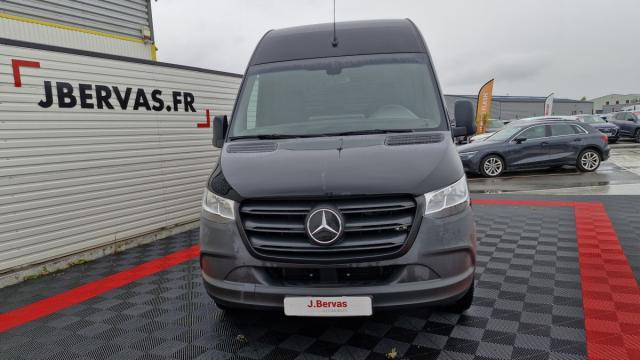 Mercedes Benz Sprinter image 4