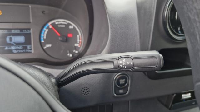Mercedes Benz Sprinter image 2