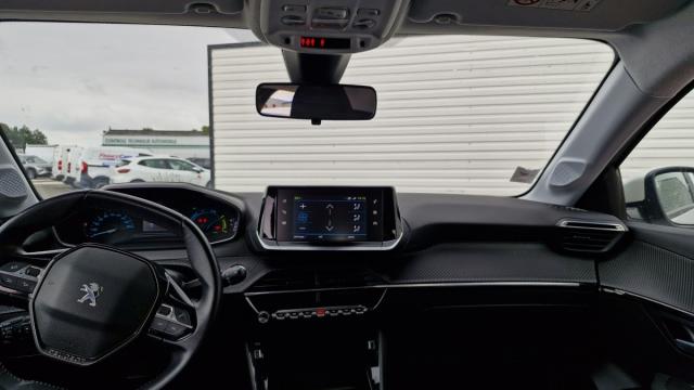 Peugeot 208 image 4