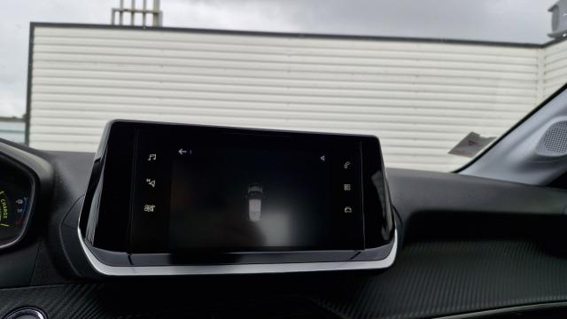 Peugeot 208 image 9