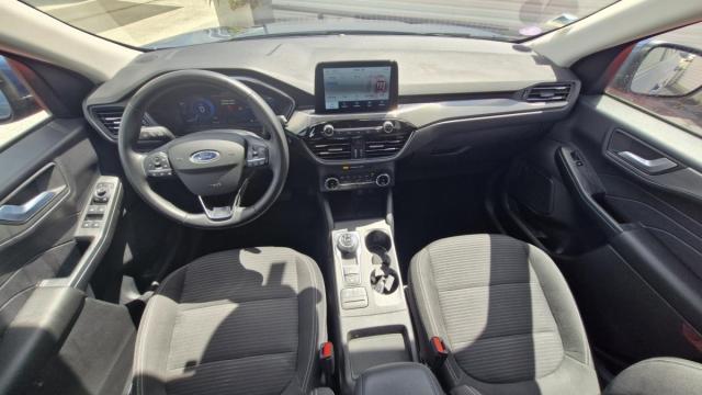 Ford Kuga image 3