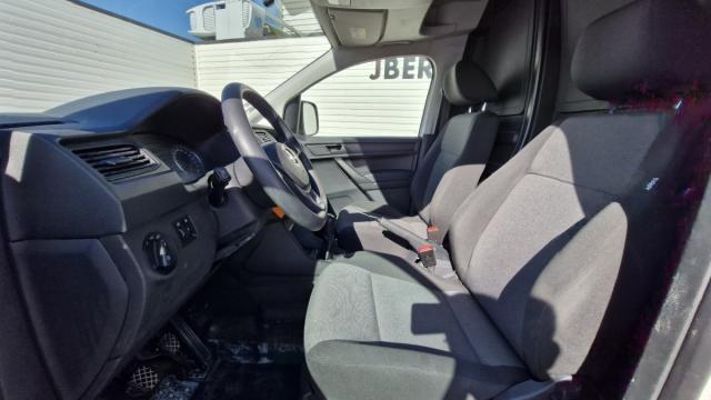 Volkswagen Caddy Van image 5
