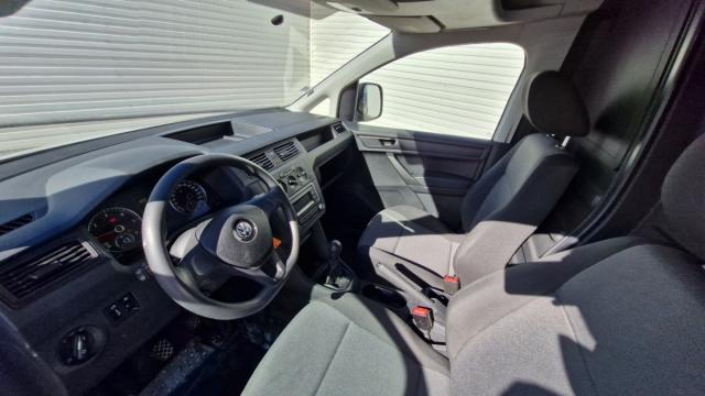 Volkswagen Caddy Van image 9