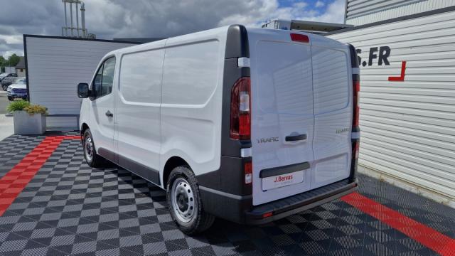Renault Trafic image 3