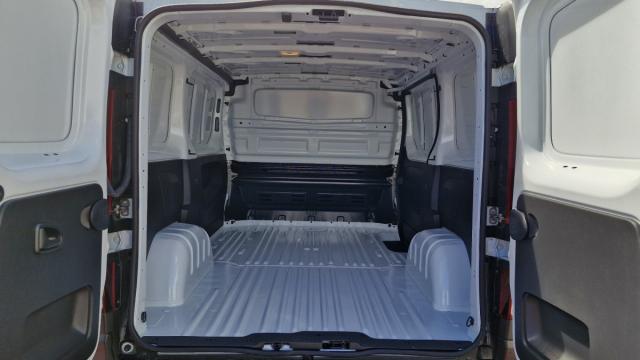 Renault Trafic image 1