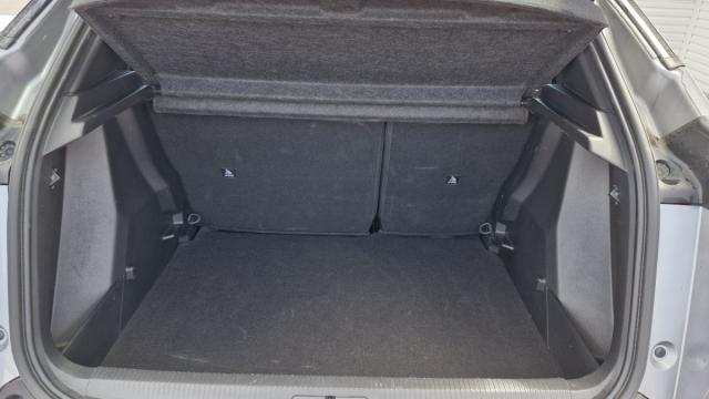 Peugeot 2008 image 7