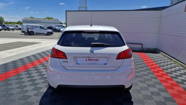 Peugeot 308 image 8