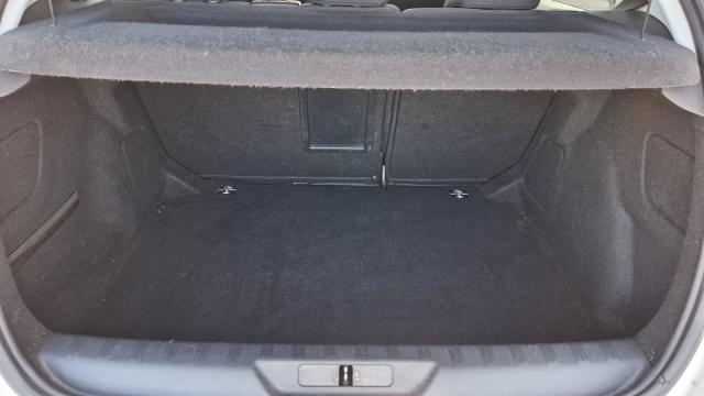 Peugeot 308 image 5