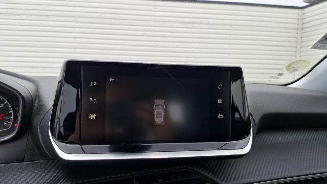 Peugeot 2008 image 6