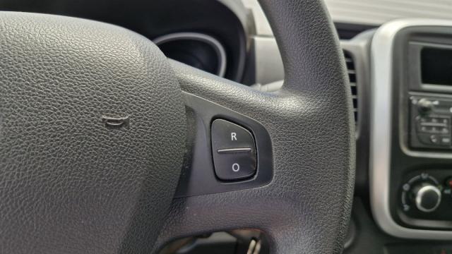 Renault Trafic image 3