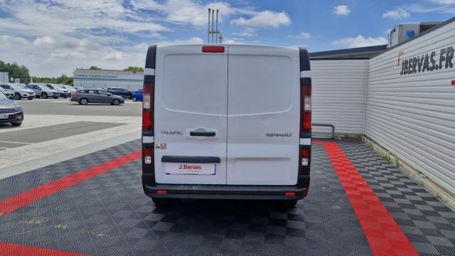 Renault Trafic image 2