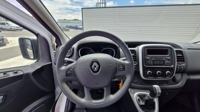 Renault Trafic image 8