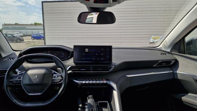 Peugeot 5008 image 1