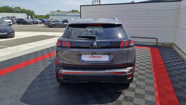 Peugeot 3008 image 3