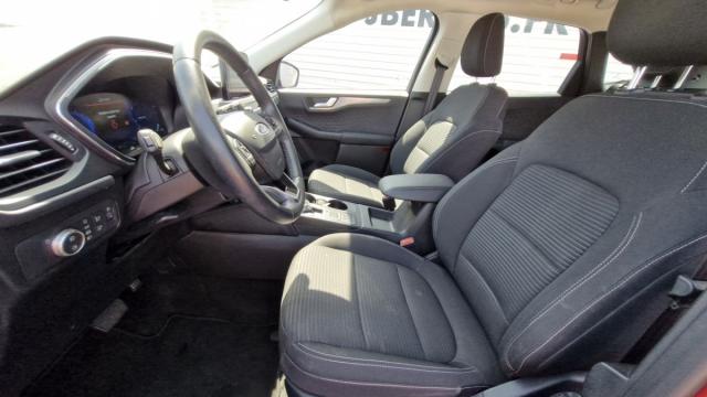 Ford Kuga image 5
