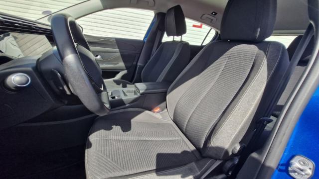 Peugeot 308 image 9