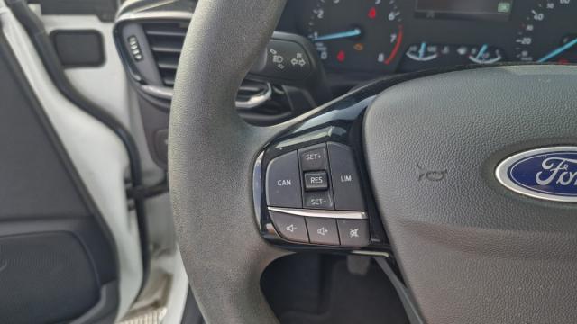 Ford Fiesta image 9