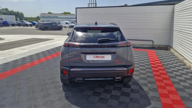 Peugeot 2008 image 2