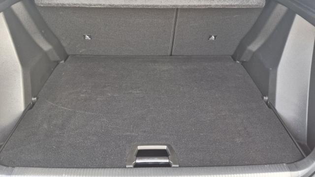 Peugeot 2008 image 8