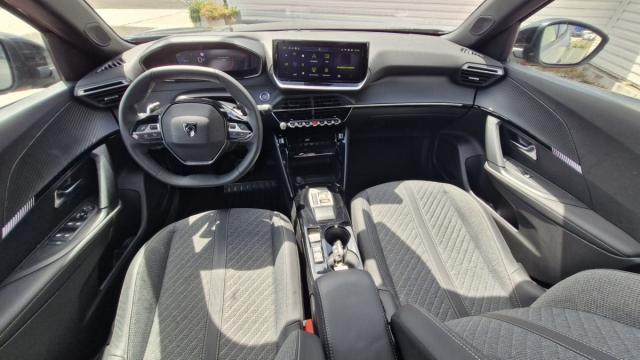 Peugeot 2008 image 7