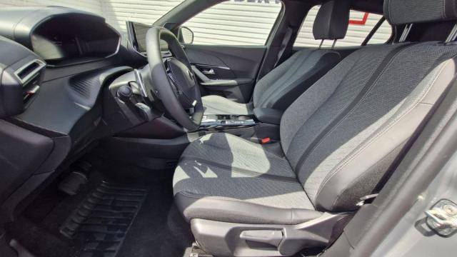 Peugeot 2008 image 9