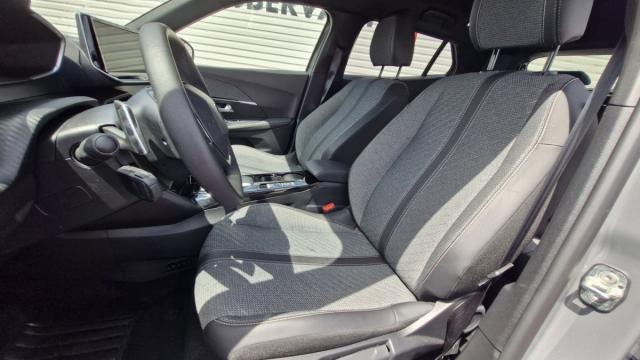 Peugeot 2008 image 6