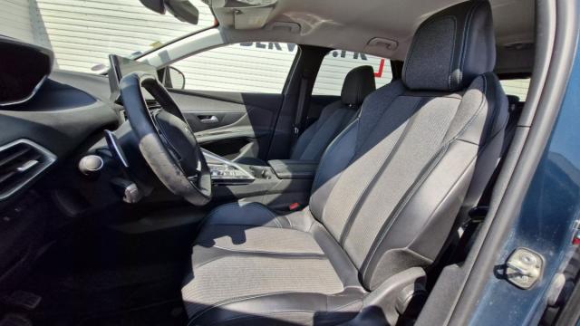 Peugeot 3008 image 3