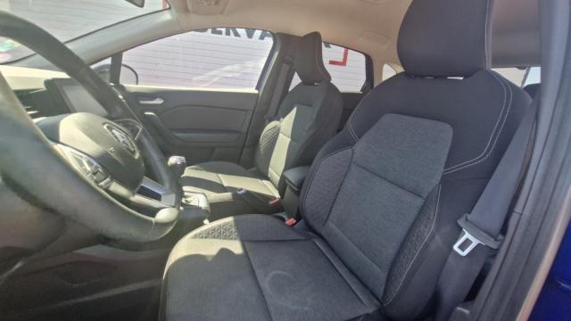 Renault Captur image 2