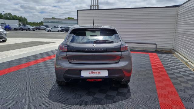 Peugeot 208 image 9