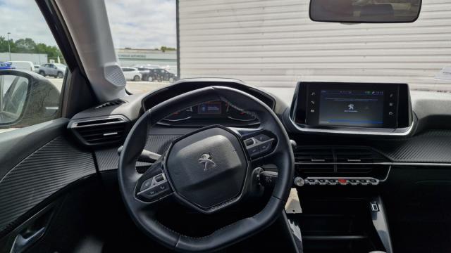 Peugeot 208 image 2