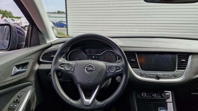 Opel Grandland X image 2