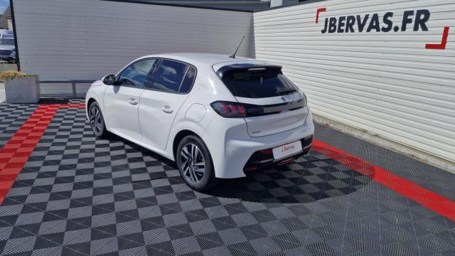 Peugeot 208 image 9