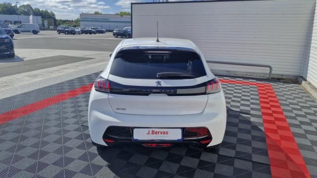 Peugeot 208 image 6