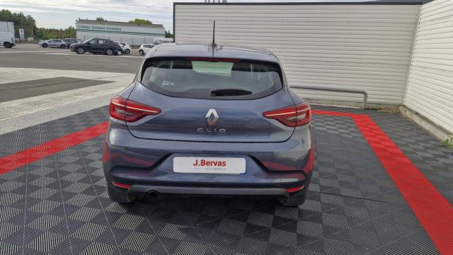 Renault Clio image 9
